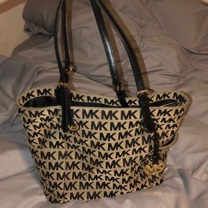 Womens Michael Kors Purse